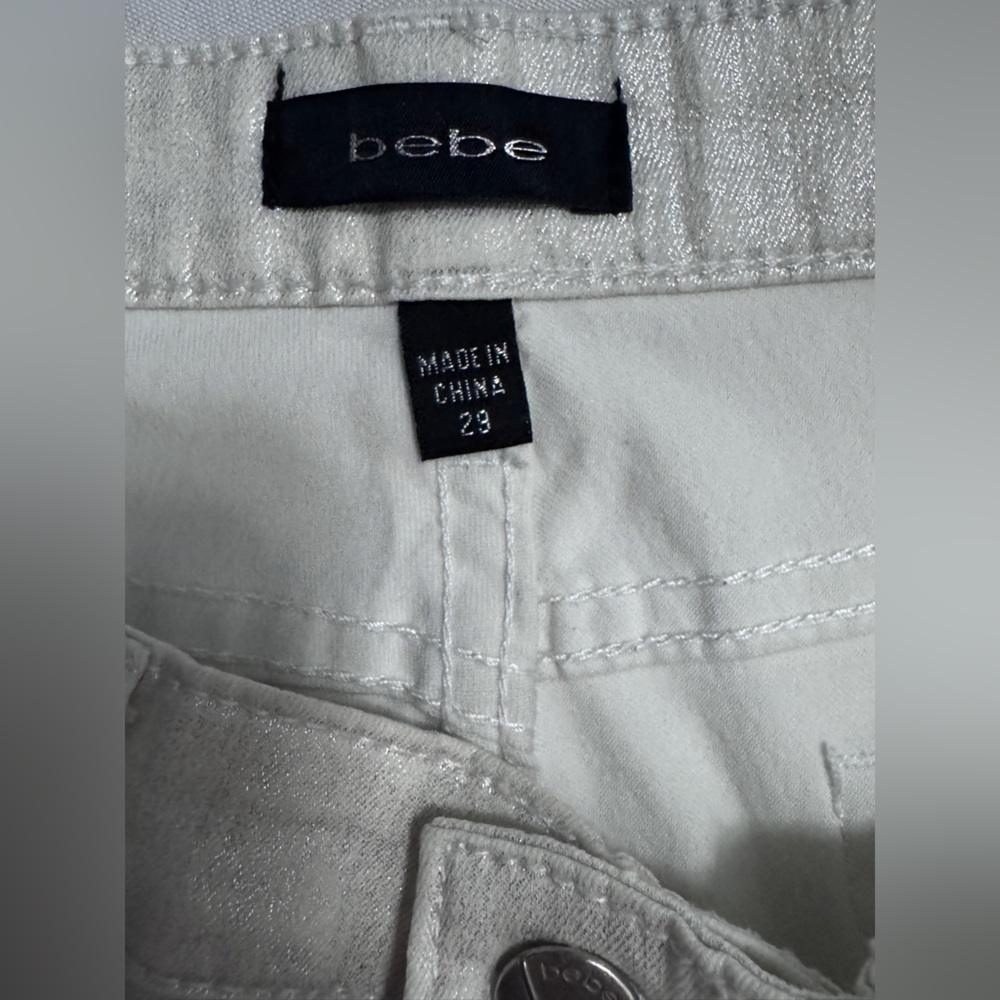 LIKE NEW Bebe Precious Metal Icon Skinny Jeans in Silver Rain White Shimmer - Picture 6 of 7